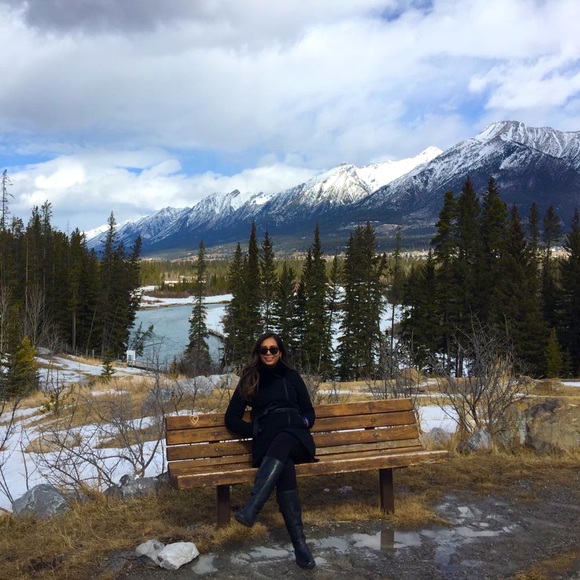 Meet your Posher, Hadia - Picture 1 of 1